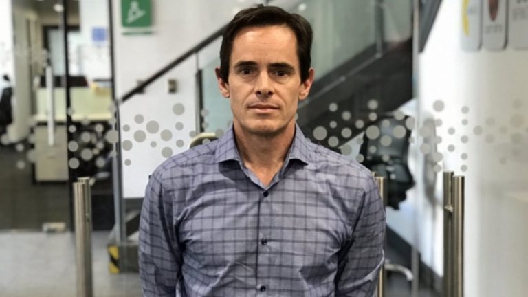 Director de Criteria analizó la caída en aprobación a Sebastián Piñera
