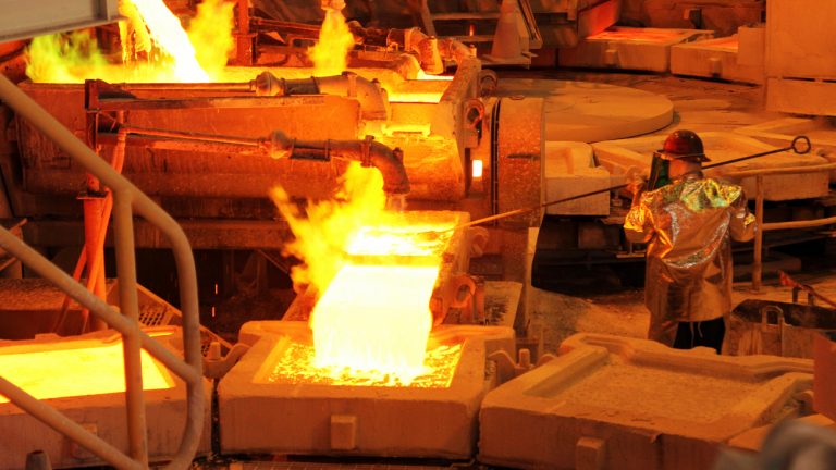 Chuquicamata: Codelco propone $14 millones en beneficios para evitar huelga de trabajadores