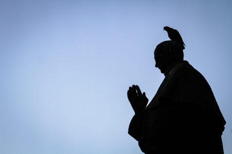Papa Francisco realiza histórico cambio en la oración del Padre Nuestro