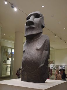 Gobierno por posible regreso de moai desde Londres: "Es por lejos el más importante en Rapa Nui"