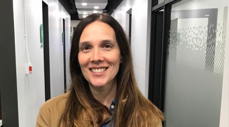 Vesna Mandakovic, de la UDD: "Hay un bajo uso de tecnologías y digitalización en las pymes"