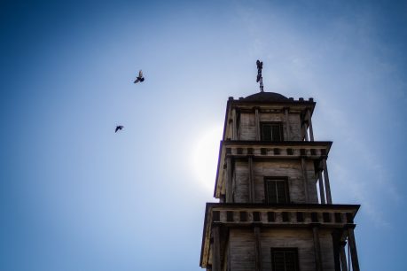 Denunciante de abuso contra Humberto Henríquez: "Me invitó al dormitorio y puso pornografía gay"