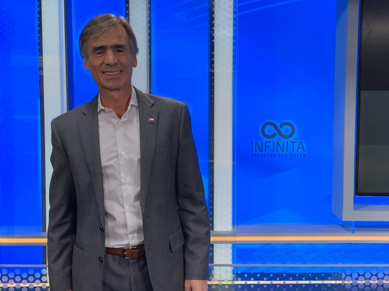 Ministro de Economía: "Hay signos vitales potentes, pero que están detrás de una cáscara de pesimismo y malas noticias"