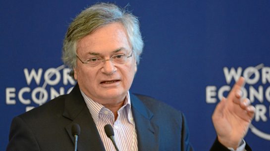 Escritor Moisés Naim sobre Bachelet: "La visita de estos comisionados salva vidas"