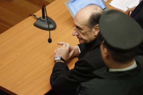 Justicia decreta arraigo nacional para Fuente-Alba tras formalización