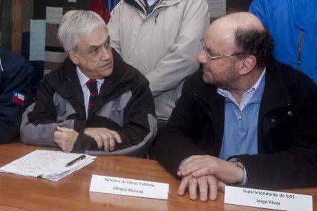 Presidente Piñera suspendió su viaje a EEUU y acusa de "negligencia inexcusable" a Essal por la contaminación del agua potable