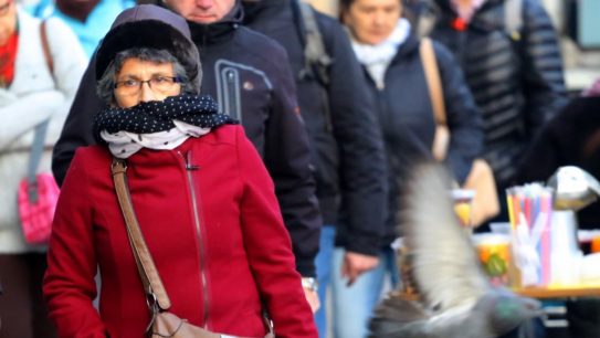 Bajas temperaturas: Revisa cómo viene el frío en Santiago para los próximos días