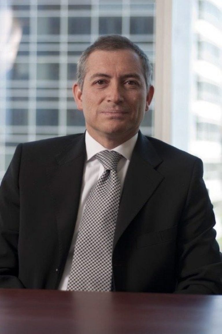 Patricio Rojas y su proyección para el dólar: "Niveles cerca de $685 a $695 para fines de año"