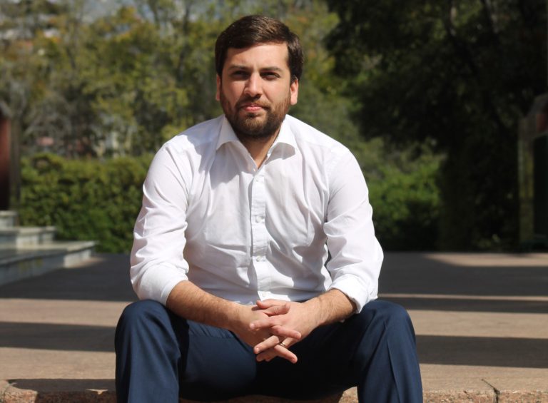 Diputado Raúl Soto y renuncia a militancia DC: "Espero esto pueda provocar un remezón de tablero"