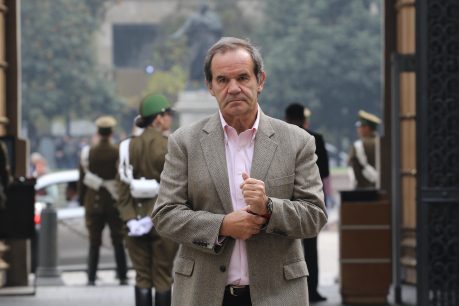 Andrés Allamand por el proyecto laboral de 40 horas semanales: "espero que recapaciten"