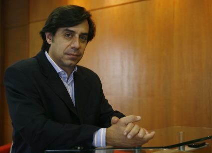 Guillermo Larraín: "Hay varios países que tienen retiro de fondos, esta no es una idea que no tenga antecedentes"