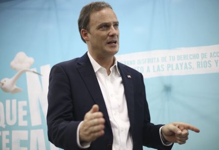 Ministro Felipe Ward sobre las islas sin nombre: "Nos sorprendió cuando hicimos la consulta (...) No existía la certeza respecto al número de islas"