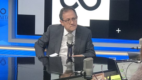 Exministro Harald Beyer y ley contra adoctrinamiento escolar: "Creo que es innecesario, es un proyecto que tensiona"