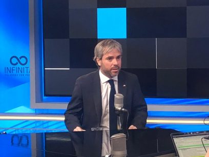 Blumel se cuadra con Piñera tras dichos por violaciones a dd.hh. : "Hay mucha información que es falsa"