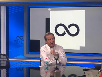 Allamand dice ser partidario de "cambios profundos" a la Constitución: "Nuestro rechazo es propositivo"