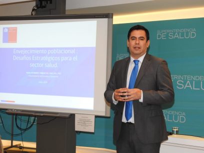 Superintendente de Salud tras aumento en planes de Isapres: "Es un abuso no ilegítimo porque la ley lo permite"