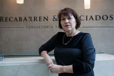 Soledad Recabarren: "Efectivamente existe una inmovilización, existe un detener proyectos hasta saber que todo esté más claro"