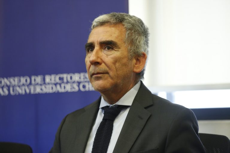 Rector Carlos Peña: "Estamos asistiendo a un fenómeno que tiene una profunda índole cultural, no sólo de reivindicaciones materiales"