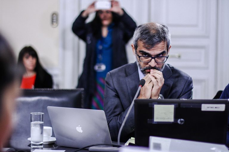 Luis Cordero: "Lo que anunció el Presidente es mas o menos lo que ha hecho España, Francia. Que pueden llegar hasta el toque de queda"