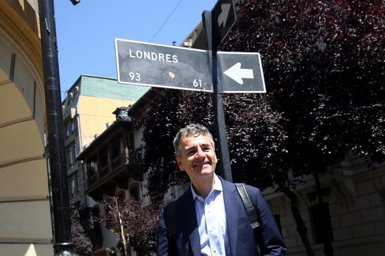 Andrés Velasco sobre medidas del gobierno: "Creo que son muy correctas. La orientación de lo que el Gobierno está haciendo es la adecuada"