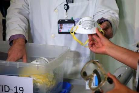 Dr. Jaime Labarca, infectólogo sobre el Cornavirus en Chile: "Esto es mucho mejor que el escenario original (...) la curva se ha aplanado"