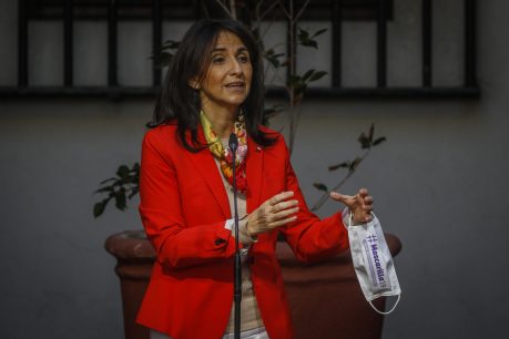 Carolina Cuevas sobre violencia a la mujer: "El primer día tuvimos más de mil contactos por Whatsapp(...) superando los llamados en un periodo normal