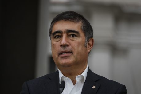 Mario Desbordes: "Hoy hay menos conciencia de las urgencias y es muy raro porque nos saltan en la nariz todo el día"