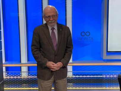 Profesor José Maza: "Hemos hecho mal. (...) Me parece que el ex Ministro de salud manejaba muy bien la teoría, pero no tenía claro lo que era Chile"