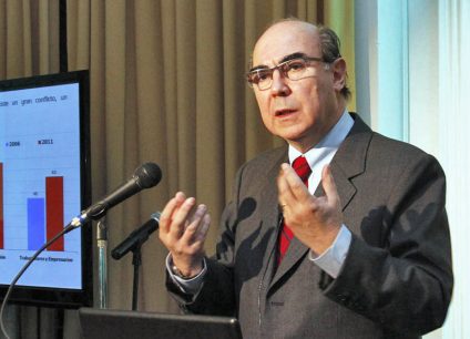 Roberto Méndez: "Cuando destruimos nuestras instituciones quedamos a merced de la tiranía"