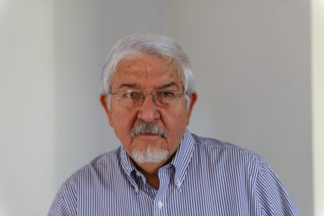 Osvaldo Rosales califica de "fracaso de proporciones del Gobierno" y acusa que la "avaricia" de este "condujo a un quiebre en la coalición"