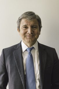 Gonzalo Sanhueza del CFA: "Estamos muy cerca de llegar a lo que estimamos es el techo de la deuda para la economía chilena"