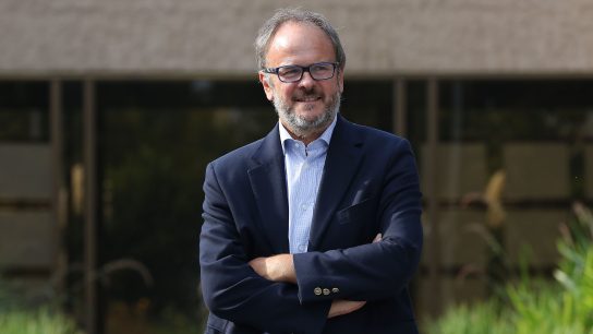 Bernardo Larraín calificó de "aberrante" proyecto que indultaría a "personas que participaron en saqueos, en actos incendiarios"
