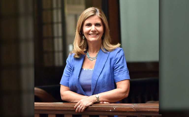 Dra. Sofía Salas sobre vacunas contra coronavirus: "En lo personal soy contraria a que la vacuna sea obligatoria"