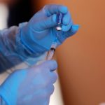 Denuncian que joven asmática de 17 años fue vacunada por error con dosis de Sinovac