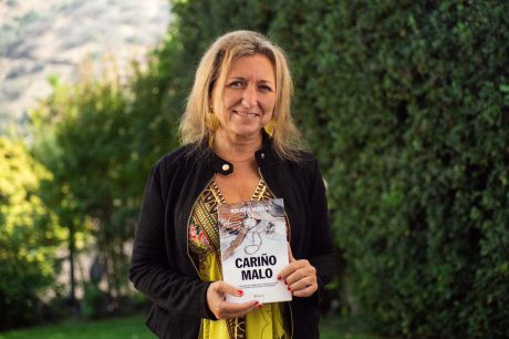 Rosario Moreno, periodista y escritora: "Las mujeres en la clase alta callan por vergüenza y por el qué dirán"