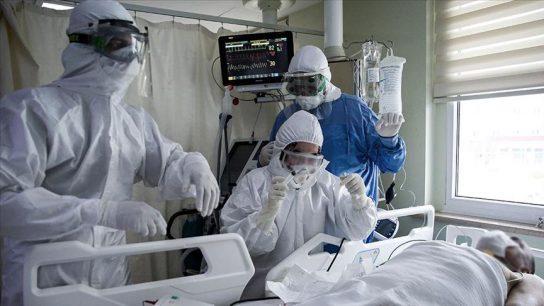 Chile supera más de 9 mil casos diarios de COVID-19