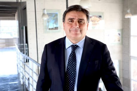 Alcalde de Colina: "El presidente nos planteó que quiere vacunar a los de 18 años de aquí a un mes"