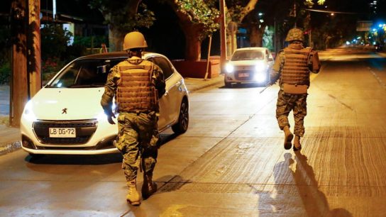 Toque de queda: Gobierno analiza mover la medida