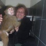 Lagos Weber: La verdad detrás de su foto con un mono que es viral en redes