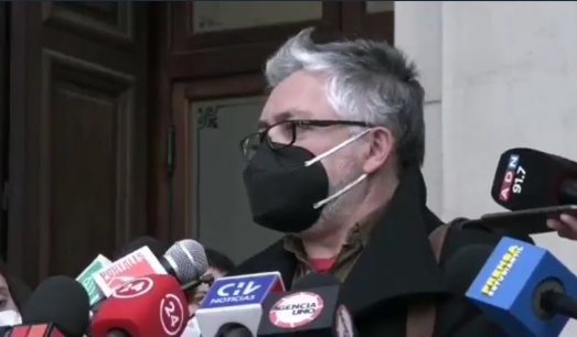 "Me parece conveniente": Polémicos dichos de Baradit sobre ataques a constituyentes de derecha