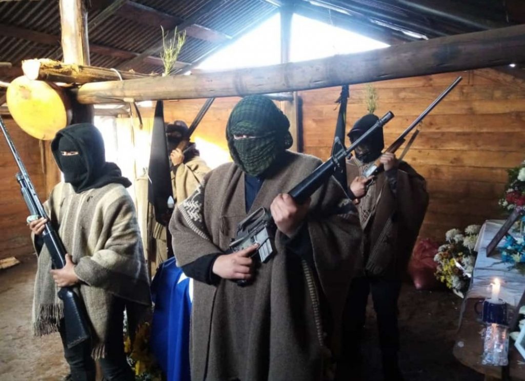 Gobierno confirmó querella por Ley de Control de Armas tras imágenes de guardia armada en funeral de Pablo Marchant - Vimarsana News