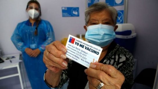 Chile superó el 80% de población objetivo vacunada