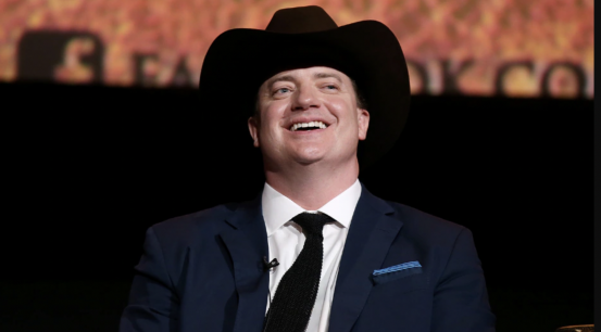 Brendan Fraser se emociona hasta las lágrimas con comentario de una fan
