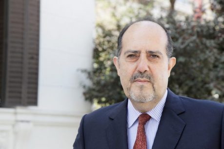 Dr. Héctor Sánchez del ISP de la UNAB tras liberación de mascarillas: "Se debe trabajar en la comunicación de riesgo"