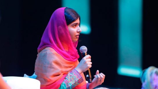 Malala Yousafzai por crisis en Afganistán: “No podemos ver a un país retrocediendo décadas o siglos”