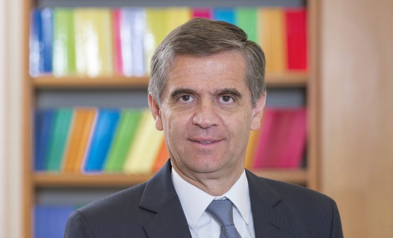 Rodrigo Vergara, investigador senior del CEP y expresidente del Banco Central:  "Yo creo que la inflación va a empezar a bajar de forma relativamente significativa"