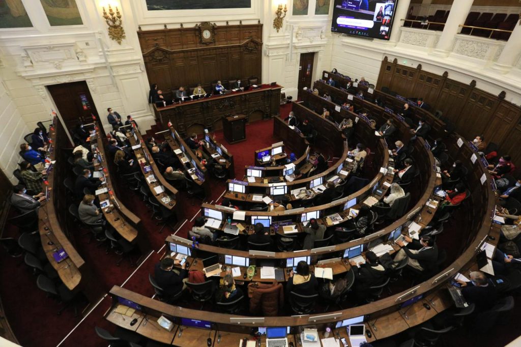 No, la Convención no rechazó incluir la libertad de enseñanza en la nueva Constitución - Vimarsana News