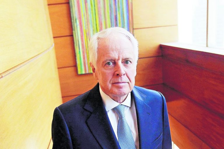 Jorge Desormeaux llamó a "iniciar un proceso de consolidación en materia fiscal rápido, efectivo y exigente"