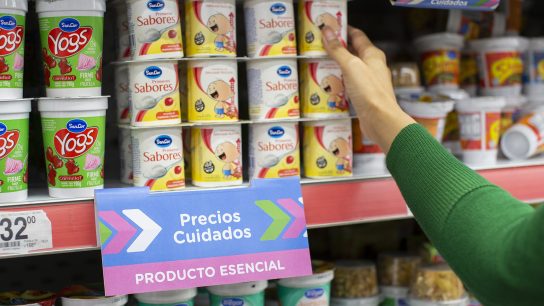 Argentina anunció congelamiento de precios para detener la inflación