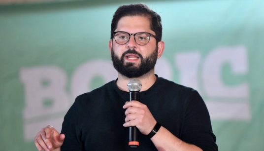 Boric responde a Galli por acusaciones tras 18-0: "Dejen de utilizar al gobierno, como lo ha hecho Rubilar"